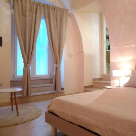 Domus Elegans In Centro Villa Manfredonia Exterior photo