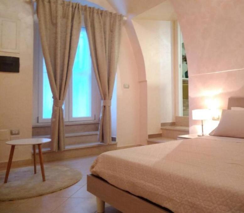 Domus Elegans In Centro Villa Manfredonia Exterior photo